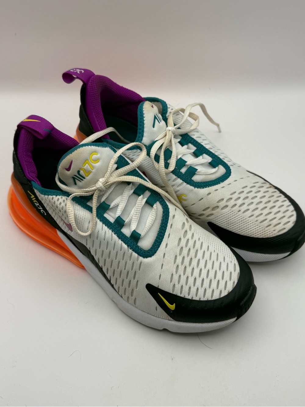 Nike Air Max 270 White Teal Purple Orange Sneakers Women’s 8.5 / 7Y